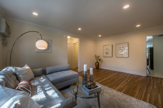 Photo - 54 Alton Pl Unidad 1