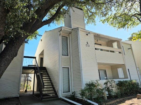 Building Photo - 7431 Holly Hill Dr Unit 221