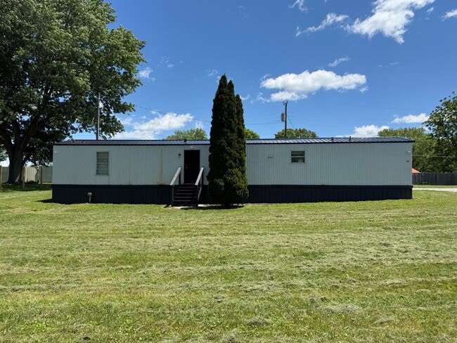 Building Photo - 207 Closade Rd Rental