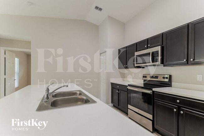 Photo - 943 Raleigh Rd SE