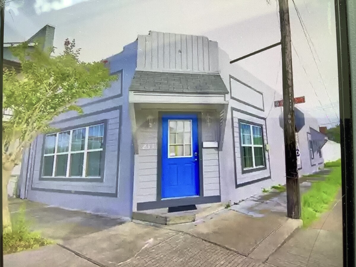 Photo - 231 W Broad St