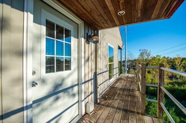 Photo - 10644 Peach Ridge Rd