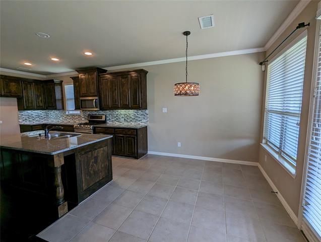 Photo - 591 Deverson Dr