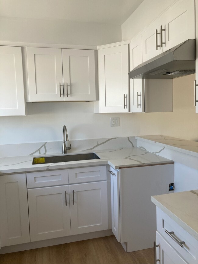 Photo - Beachside Apartments