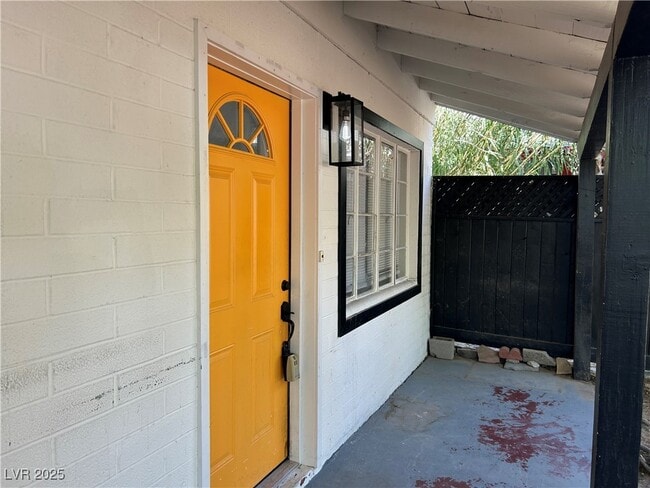 Photo - 1626 Thelma Ln