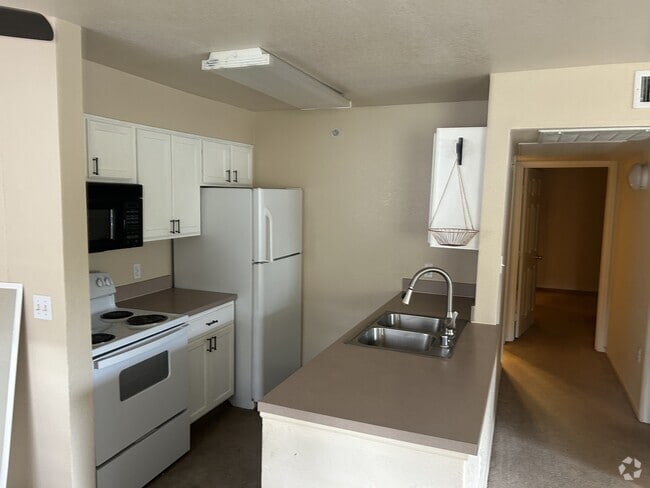 Building Photo - 127 Jules Dr Rental