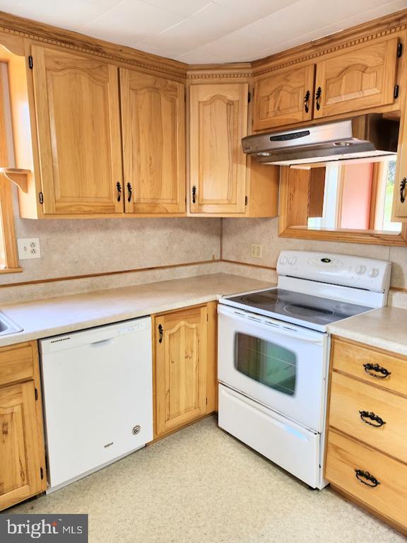 Building Photo - 349 Detterline Dr Rental