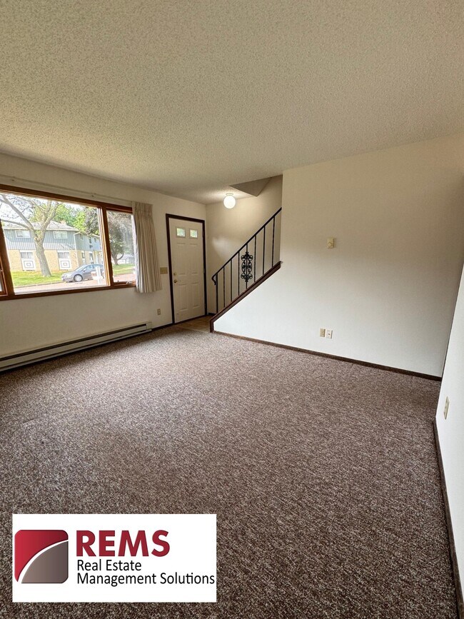 709 12th St Townhome Townhome Rental in Baraboo WI