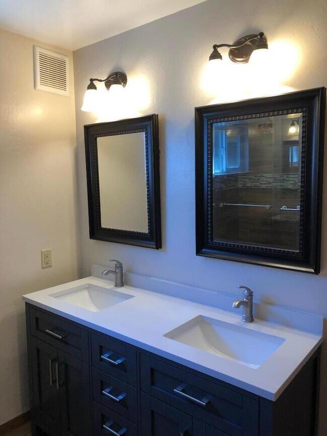 510 Line Street Condo Condo for Rent in Monterey, CA