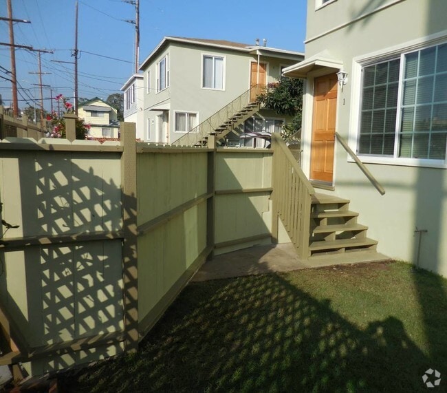 Building Photo - 536 N Van Ness Ave Unit 2D Rental