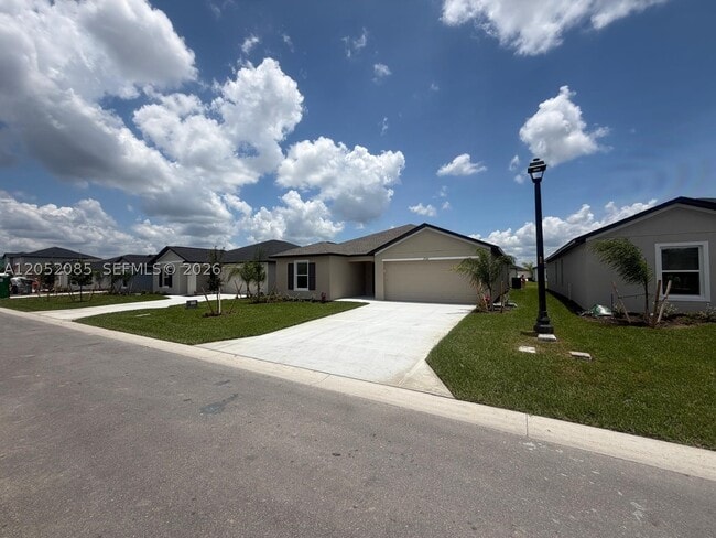 17332 Cantu Ct
