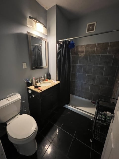 Photo - 203 Maple St