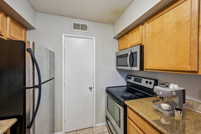 Jade Ridge Apartments