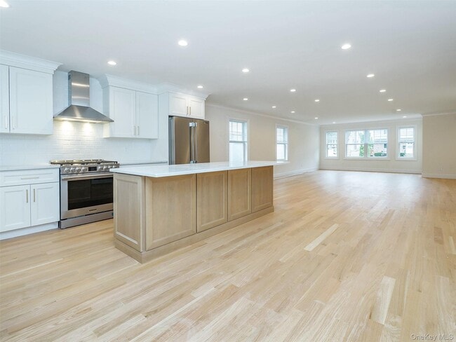 Photo - 23 Marwood Rd N