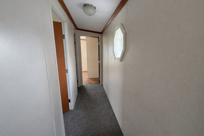 Photo - 108 Bridsall S. -