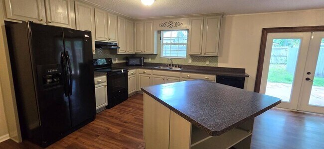 Photo - 5401 NW 63rd Pl