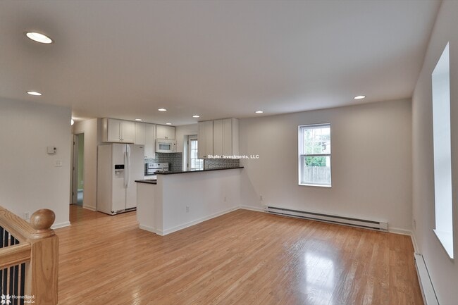 Photo - 1612 Center St