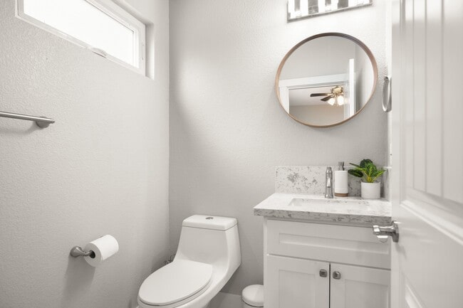 Photo - 2994 39th St