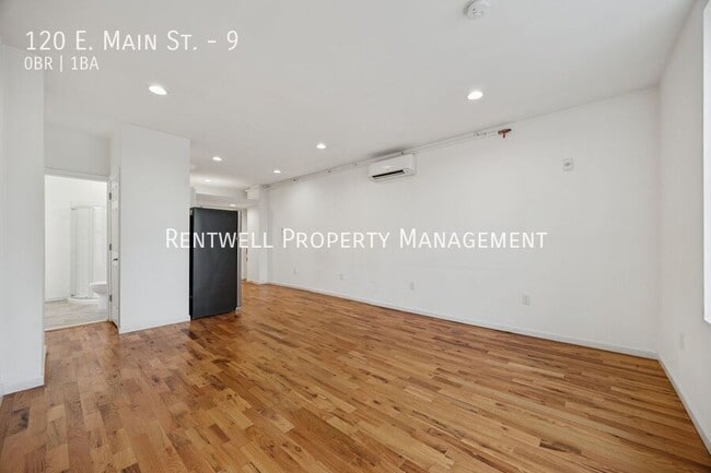 Photo - 120 E Main St Unit 9