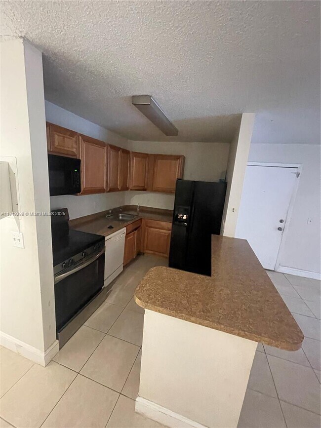 Building Photo - 10773 Cleary Blvd Unit 103 Rental