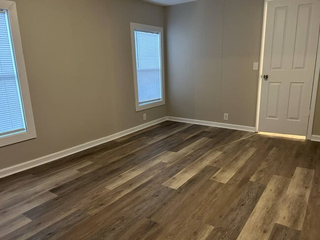 Photo - 51 White Oak Village