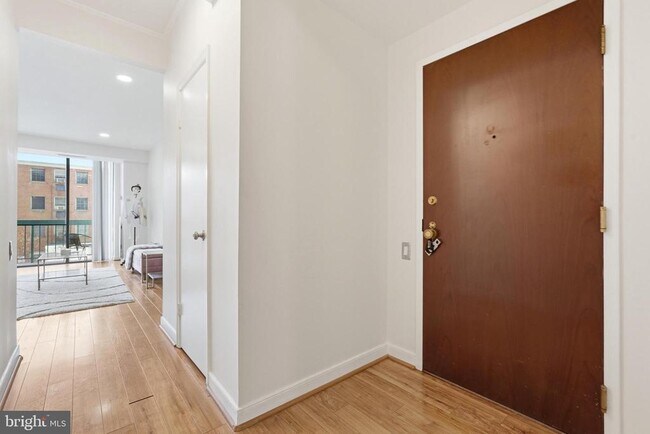 Photo - 955 26th St NW Unit 305