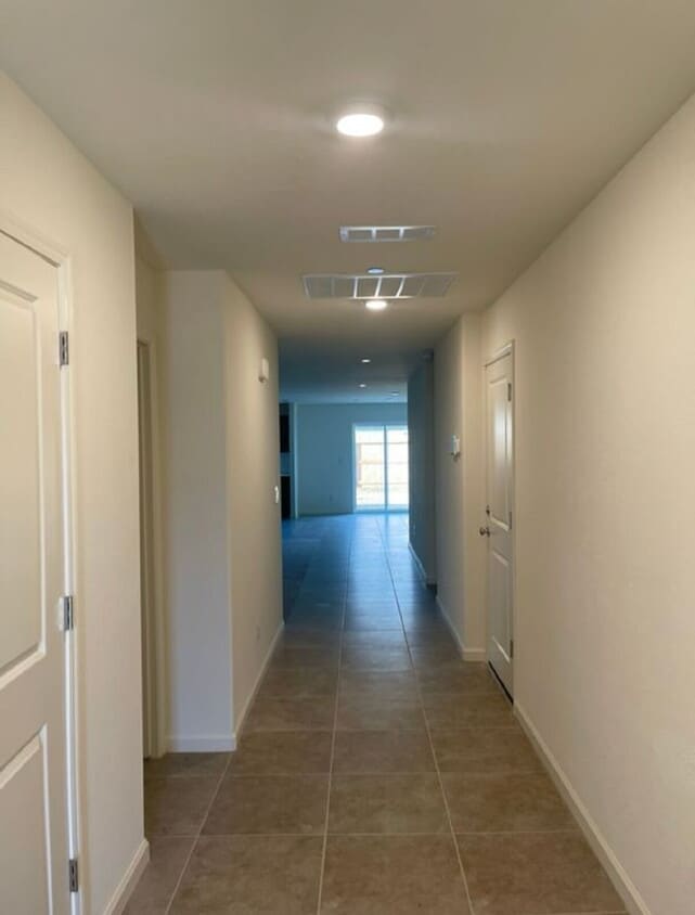 Spacious 4-Bedroom Home in Desirable North... - Spacious 4-Bedroom Home in Desirable North...