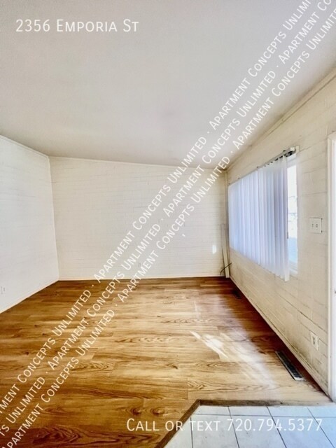 2356 Emporia St