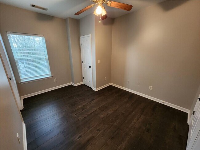 Photo - 1029 Sims St SW