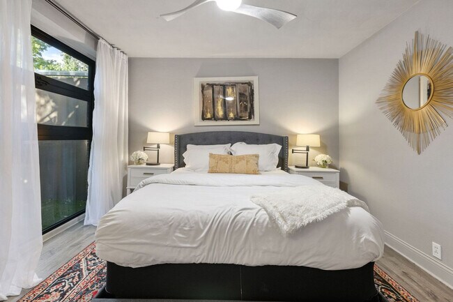6011 Gaston Ave Unit SI FL1-ID1571774P