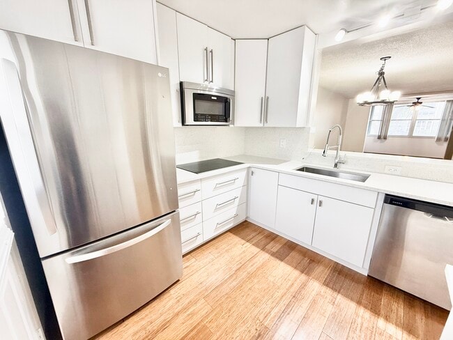 Photo - 901 NE 14th Ave Unit 104