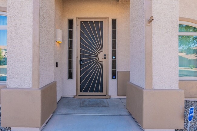 Photo - 4-Bedroom Pool Home Minutes from Arrowhead Shopping & Dining