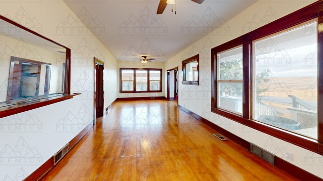 Photo - BEAUTIFUL 3 BED 1 BATH HOME!