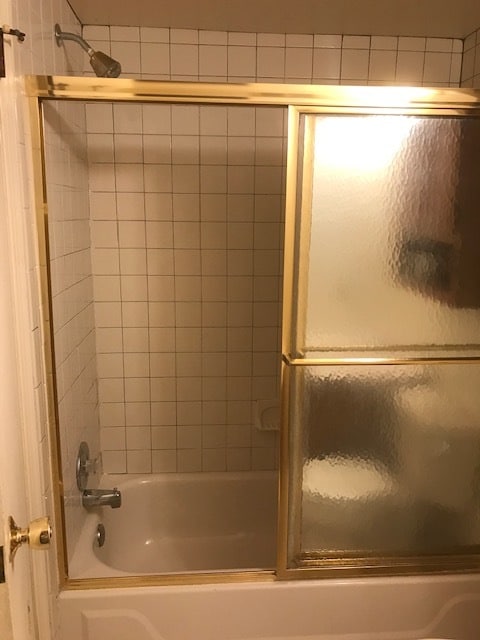 Shower - 4908 Sideburn Rd Unit Studio