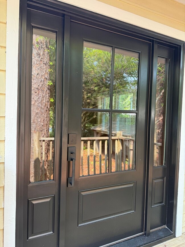 Photo - 913 Bryan Ave