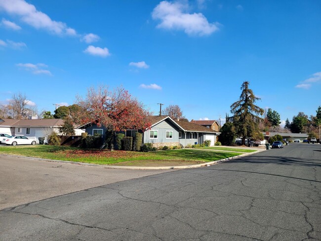 Well maintained home for rent in Visalia - Well maintained home for rent in Visalia