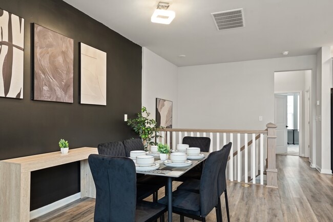 Building Photo - 2037 Statesville Ave