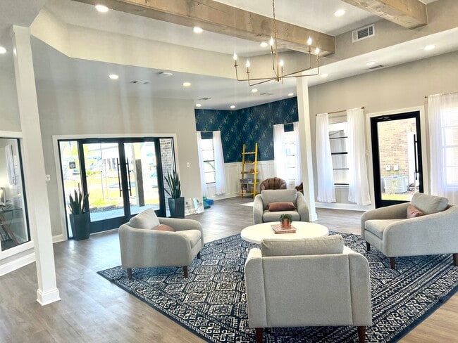 Edgewater Pointe