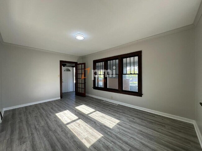 Photo - 1132 Drackert St