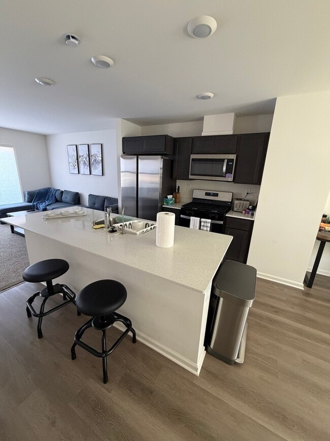 Photo - 1555 Sequoia Wy