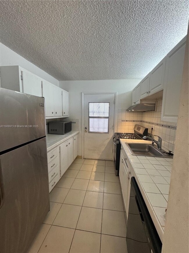 Photo - 20120 NE 2nd Ave Unit W27