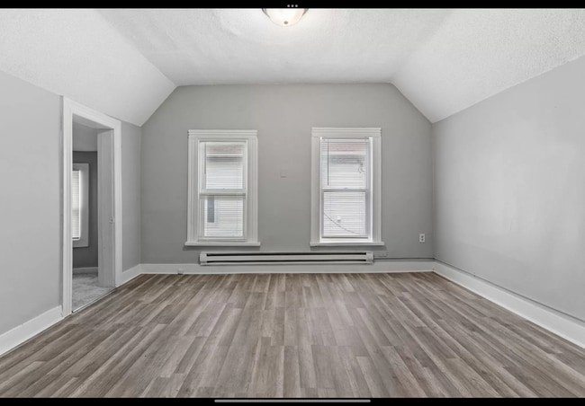 Photo - 738 Wilson Ave