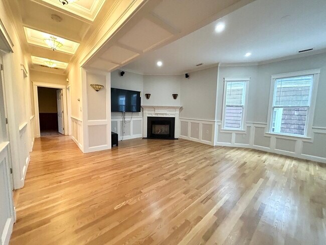 Photo - 12 Buttonwood St Unidad 3