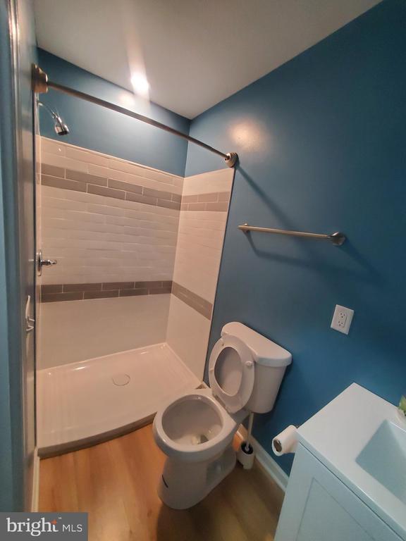 Photo - 2720 Auchentoroly Terrace