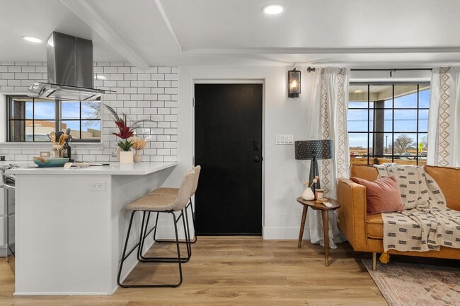 Photo - 613 Thayer Dr