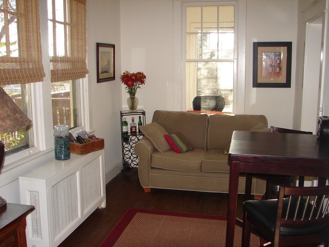 Photo - 5162 Fulton St NW