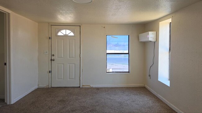 Photo - 617 Drury Ln