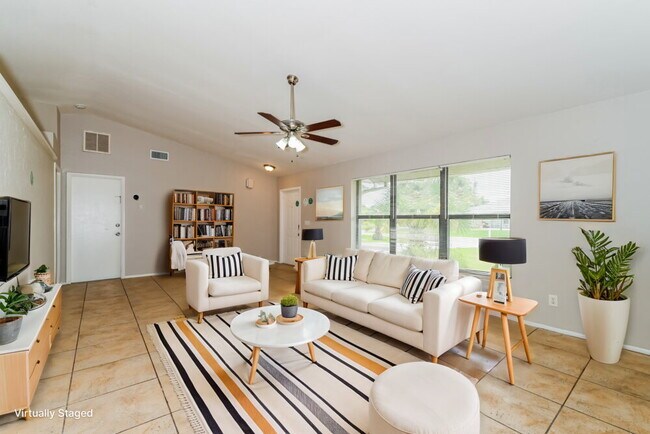 Photo - 244 SW 22nd Pl