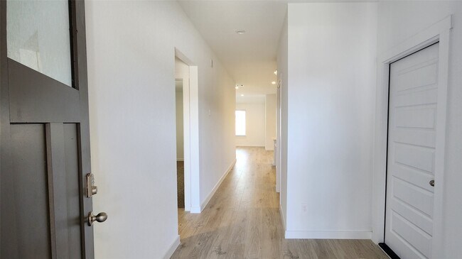 Photo - 4031 Pierce Pl Ln