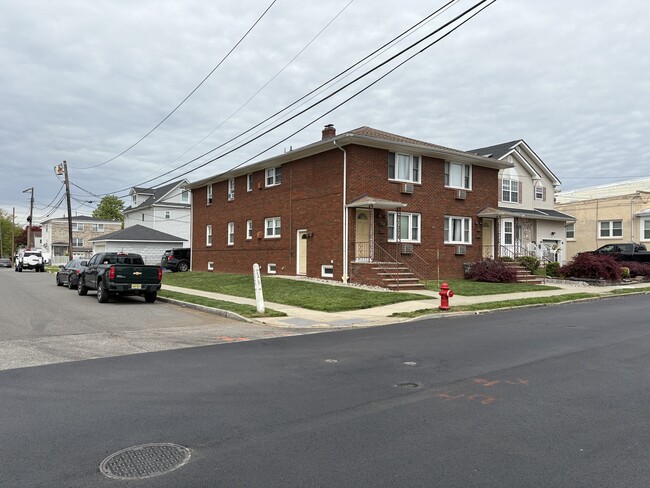 Photo - 77 Heald St Unidad 1